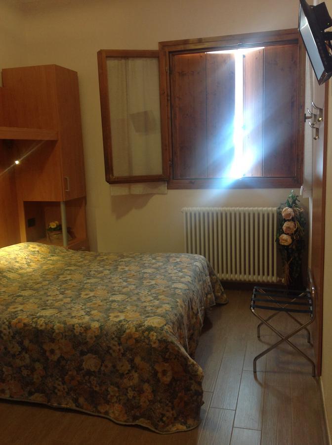 Casa Alpina Sacro Cuore Canale d'Agordo Luaran gambar
